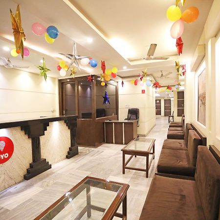 Capital O 10750 Hotel Vivek New Delhi Ngoại thất bức ảnh