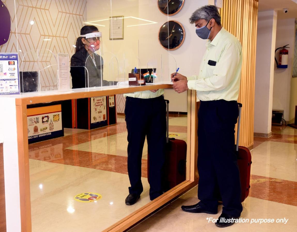 Capital O 10750 Hotel Vivek New Delhi Ngoại thất bức ảnh
