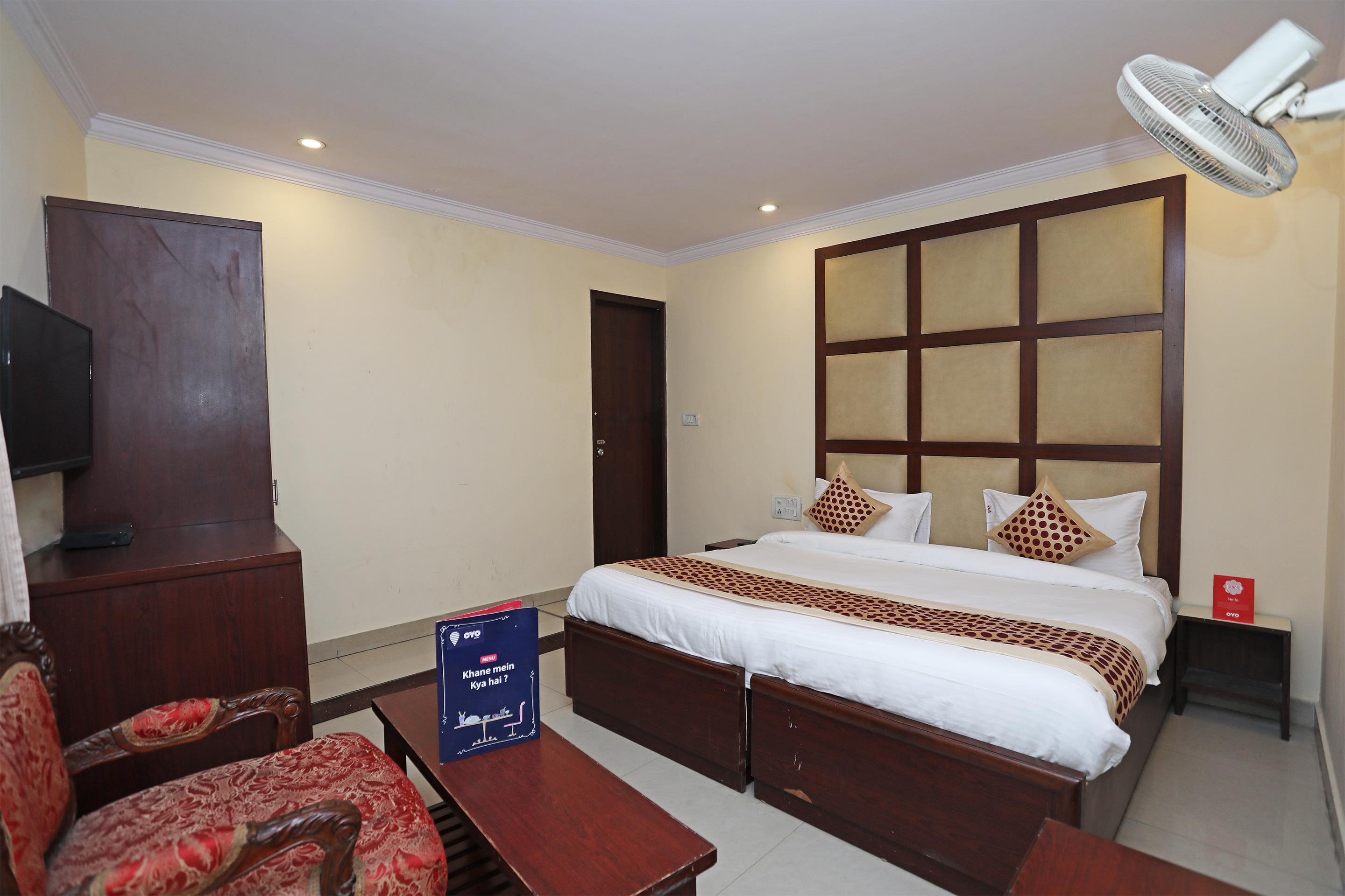 Capital O 10750 Hotel Vivek New Delhi Ngoại thất bức ảnh