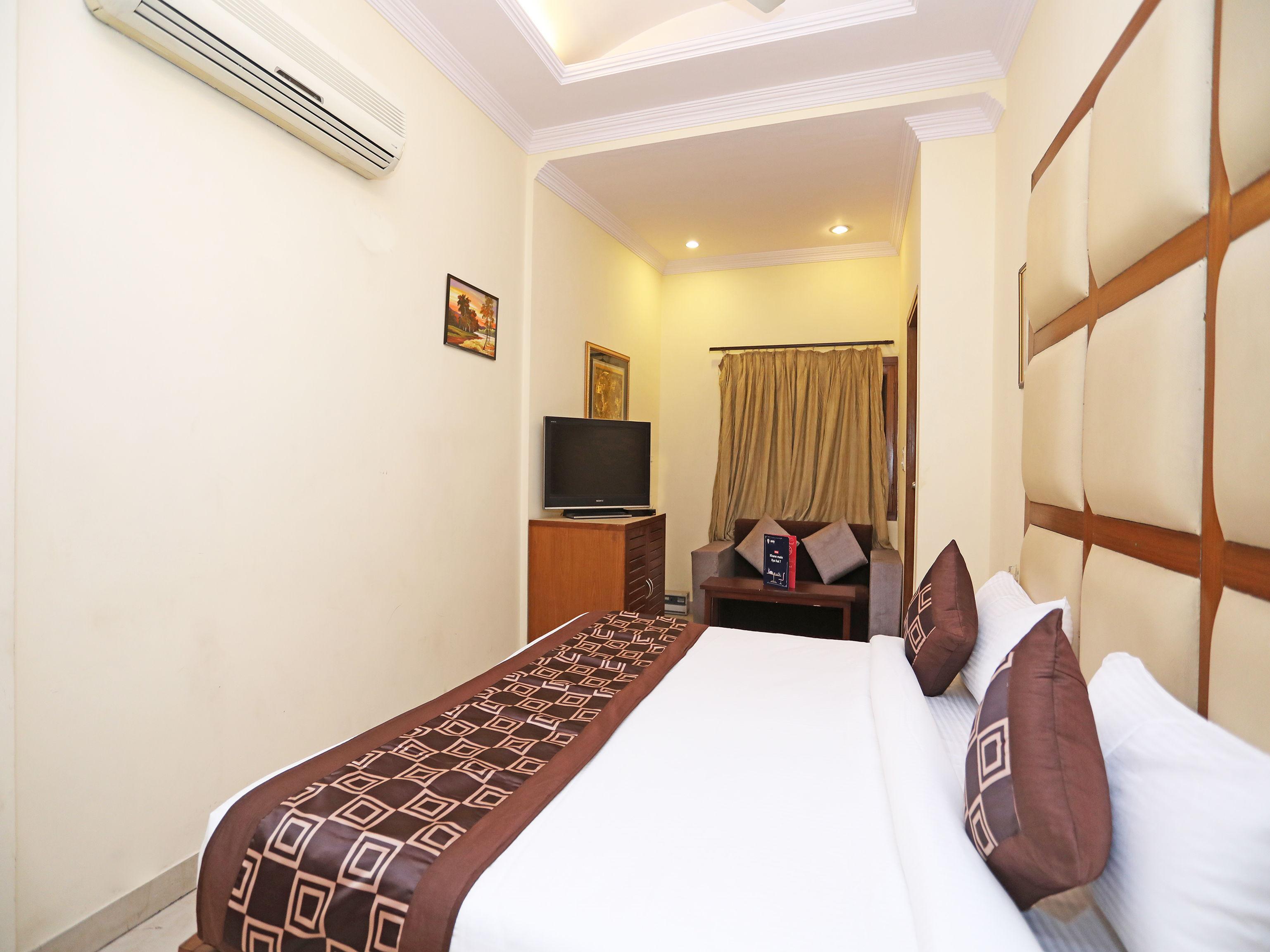 Capital O 10750 Hotel Vivek New Delhi Ngoại thất bức ảnh