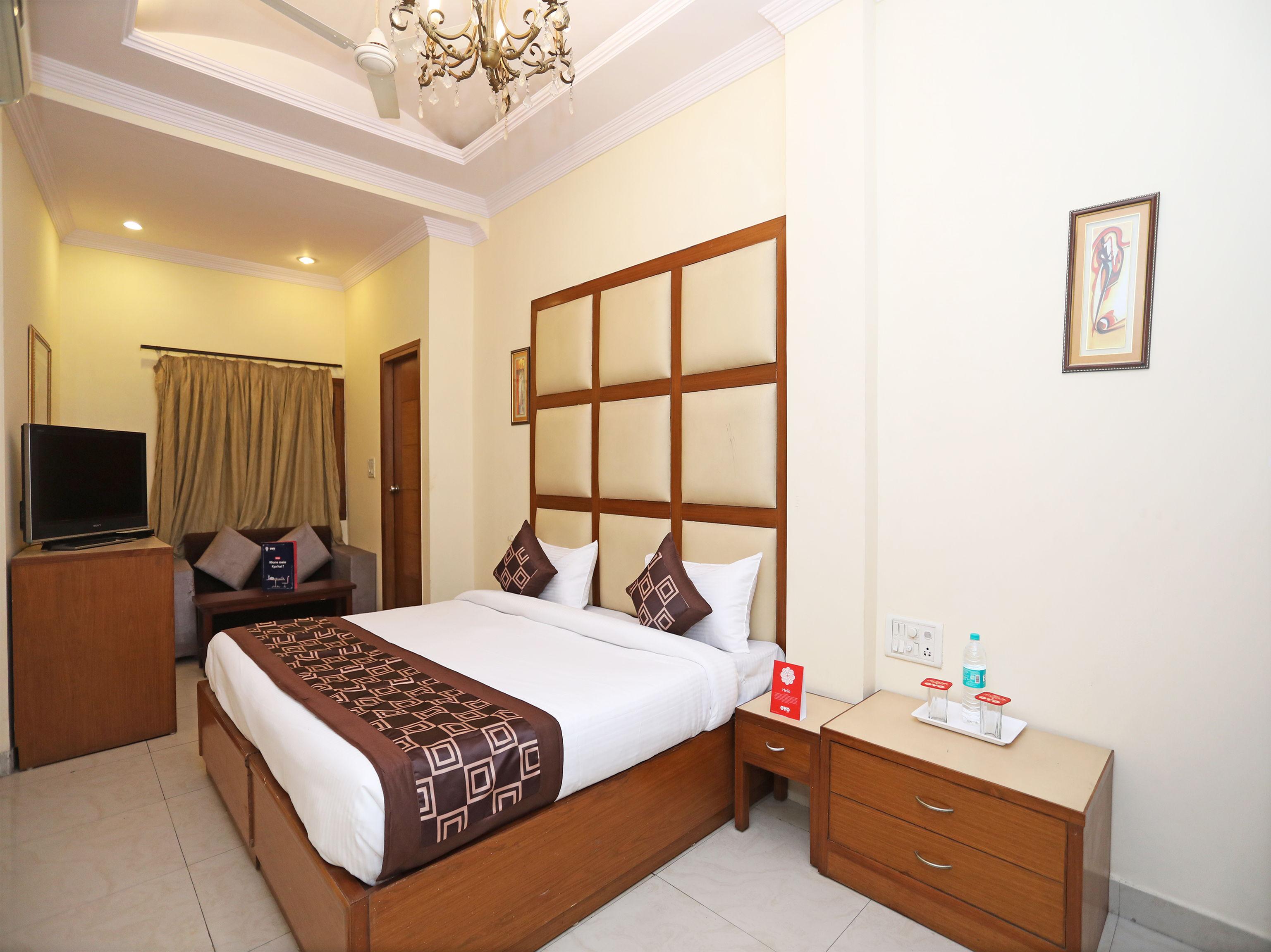 Capital O 10750 Hotel Vivek New Delhi Ngoại thất bức ảnh