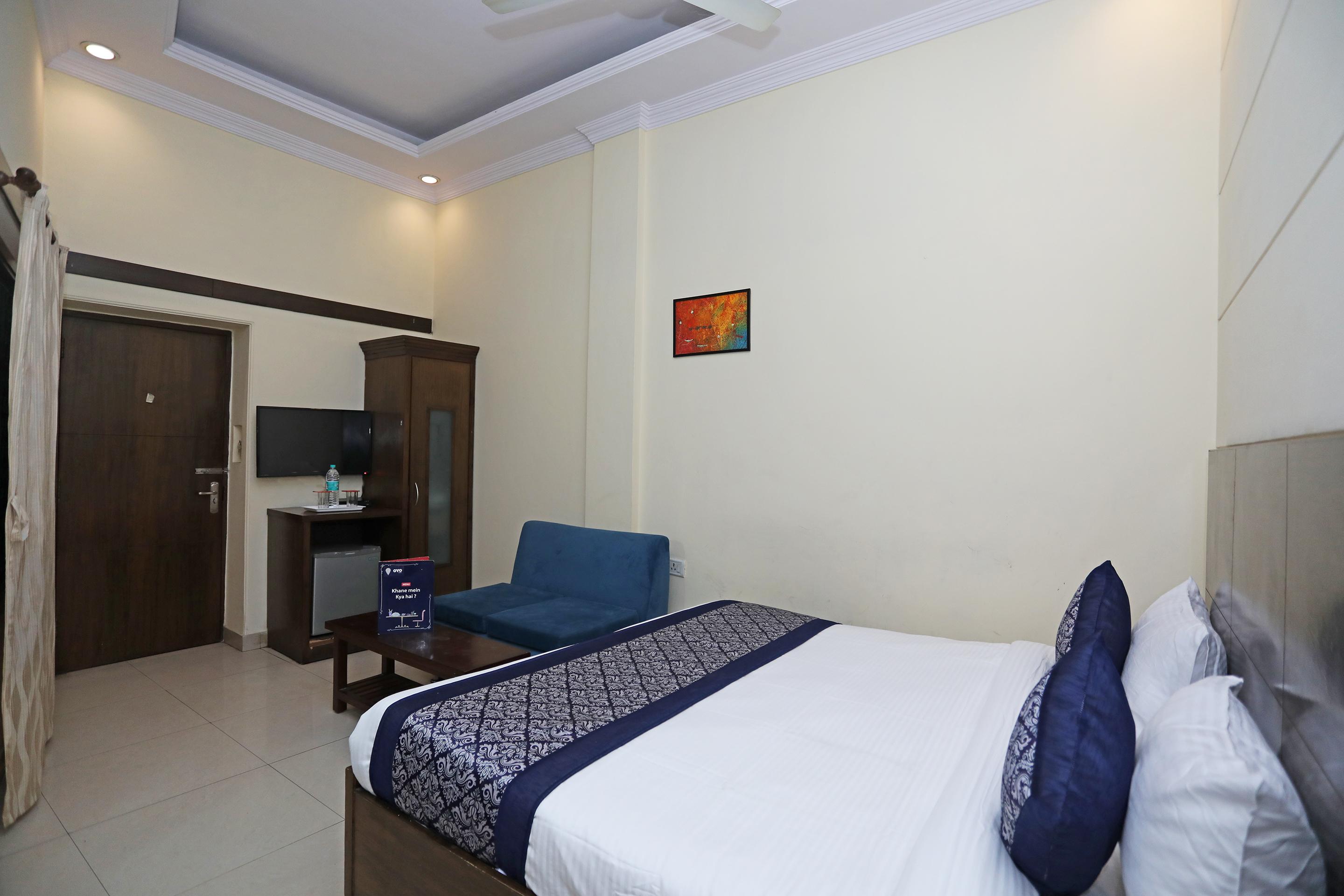 Capital O 10750 Hotel Vivek New Delhi Ngoại thất bức ảnh