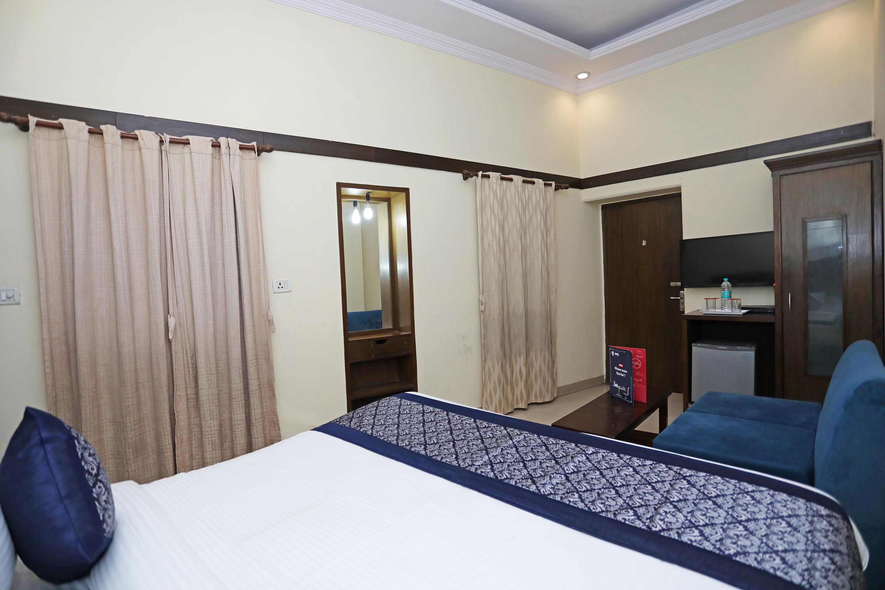 Capital O 10750 Hotel Vivek New Delhi Ngoại thất bức ảnh