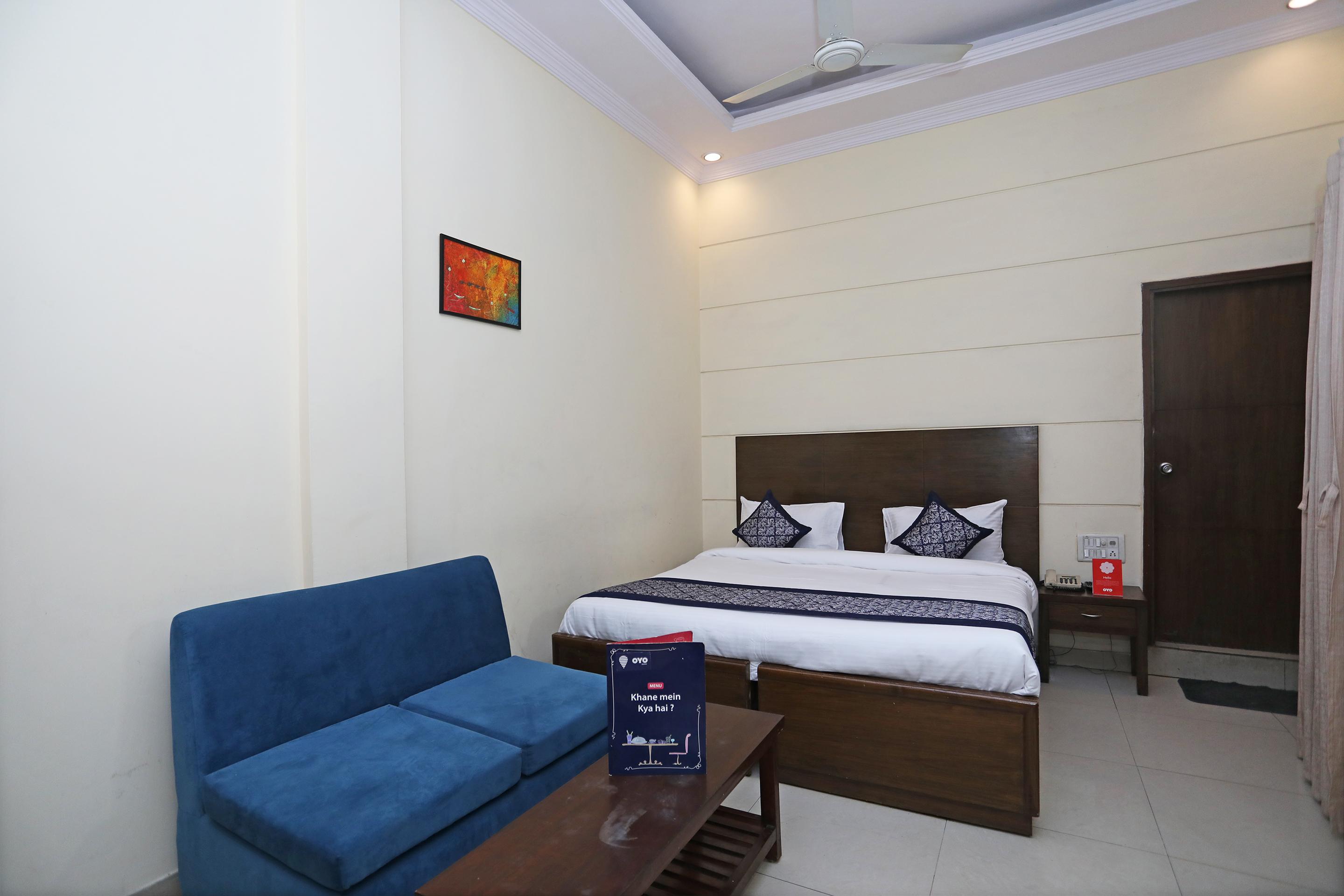 Capital O 10750 Hotel Vivek New Delhi Ngoại thất bức ảnh